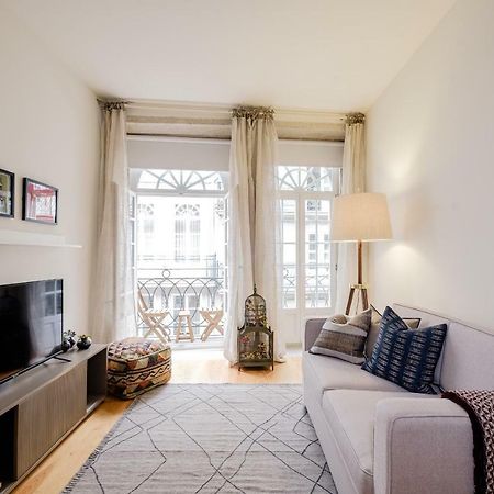 Boutique Rentals-Flores Plaza In City Historical Center Porto Bagian luar foto